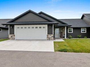 1879 Southbridge Rd, De Pere, WI 54115
