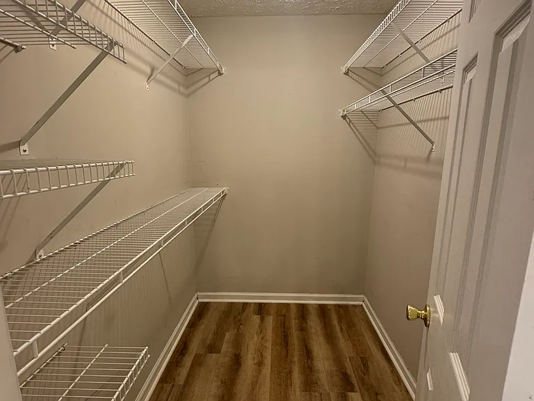 126 Crawford Dr — Photo 8