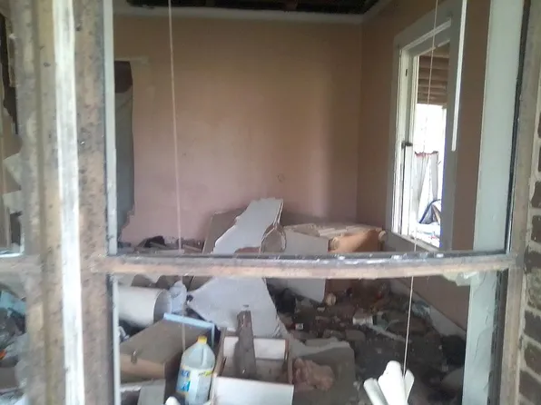 4131 Washington Blvd, Moss Point, MS 39563