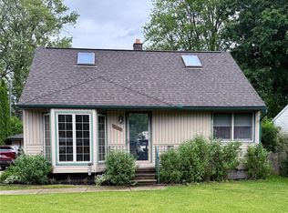 26761 Hickler Ln, Harrison Township, MI