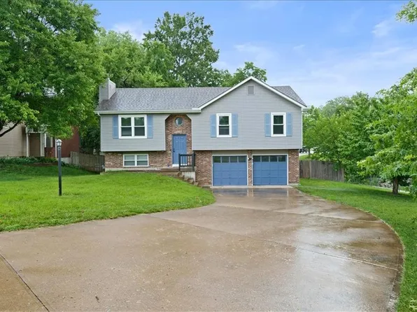 5181 Farley Ln, Merriam, KS 66203