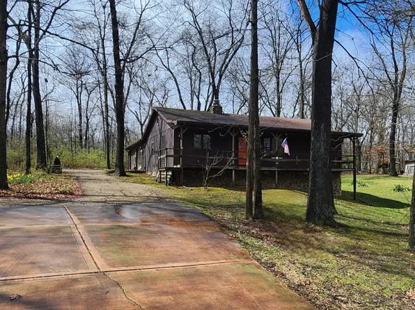 9 Valley Rd, Putnam, IL 61560