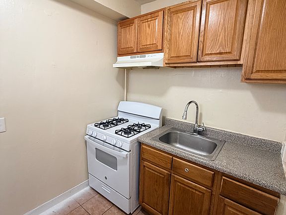 3rd image of 401 Sherman Ave #1-0