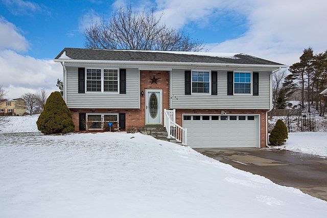 1st image of 136 Lilac Dr