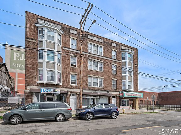 5th image of 340 Main Street