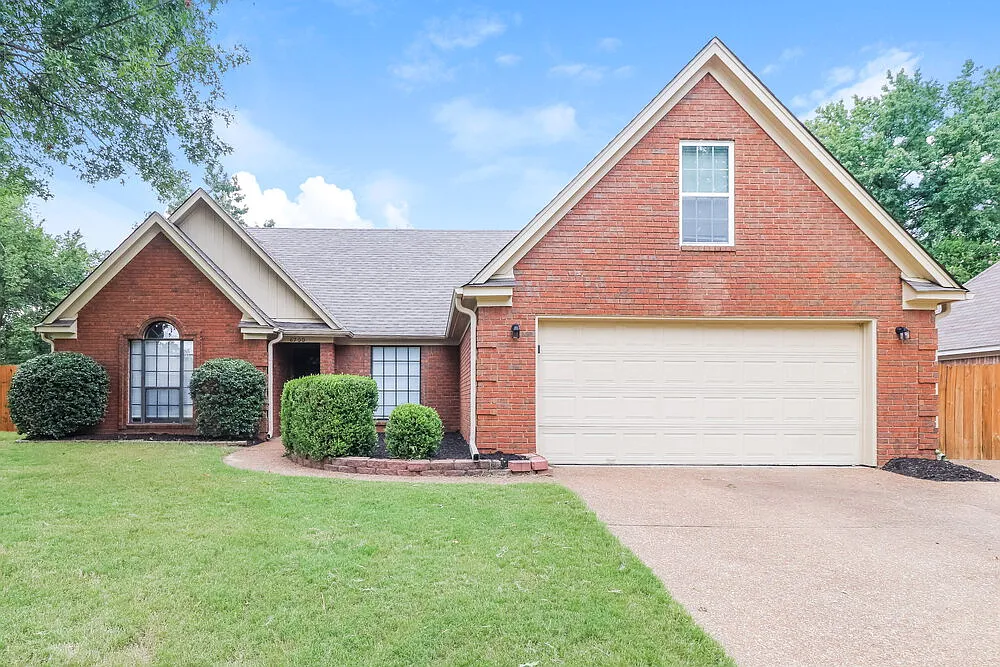 3 bed, 2.0 bath, 1999 sqft, $2,145 — Photo 1