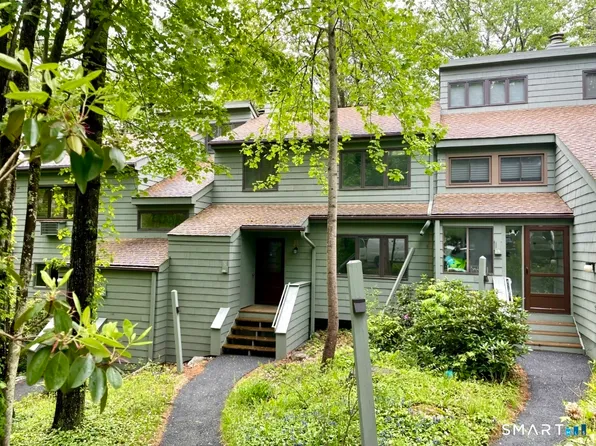 274 Cliffside Drive #274, Torrington, CT 06790