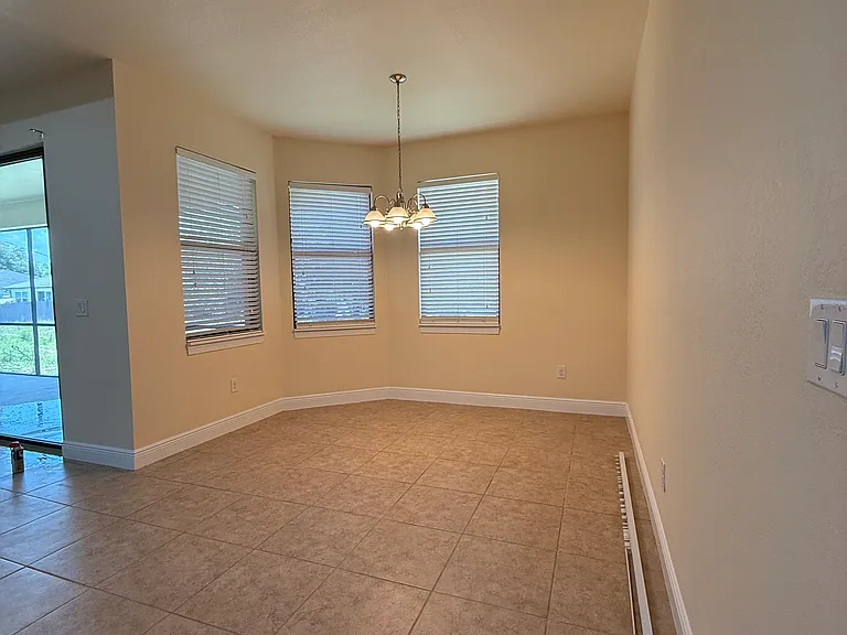 6531 Cedarwood Ave — Photo 8