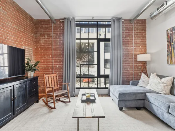 704 Taylor St APT 201, Nashville, TN 37208