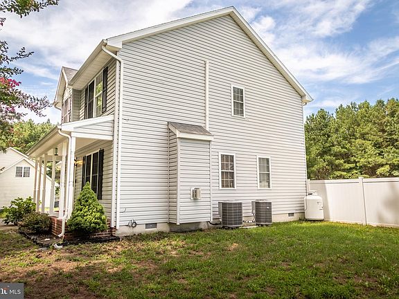 4th image of 5045 Lords Creek Dr