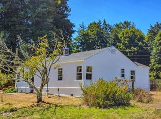 21601 Hellman Ln, Fort Bragg, CA 95437