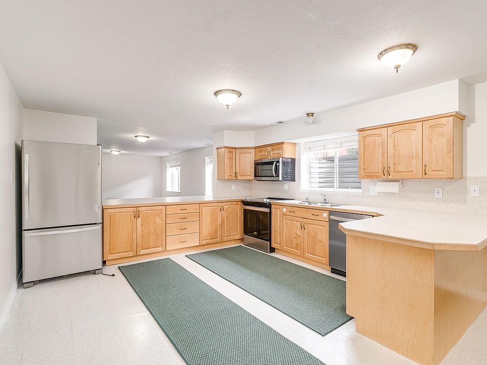 1st image of 7761 S Oakshadow Cir