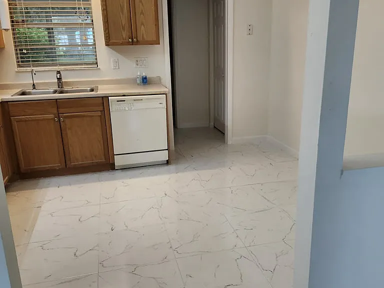 4527 SE Salvatori Rd #4527 — Photo 3