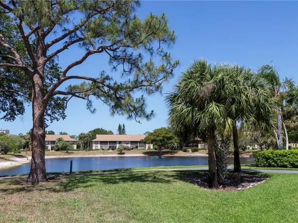 505 Lake Louise Cir Unit 101, Naples, FL 34110