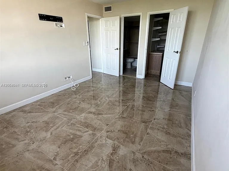 1600 SE 15th St #601 — Photo 37