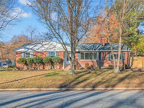 2nd image of 124 Allison Rd