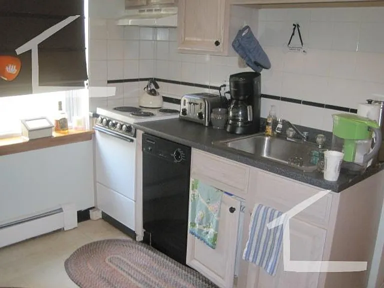 208 Chestnut Hill Ave #4 — Photo 13