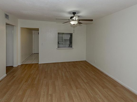 2nd image of 3-308 Southwind Ct #3