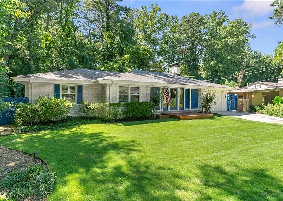 1st image of 1422 Brook Valley Ln NE