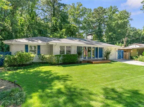 1422 Brook Valley Ln NE, Atlanta, GA 30324