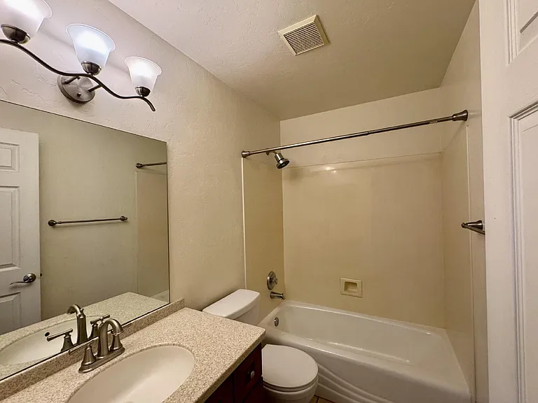 360 N Highland Ave #3 — Photo 12