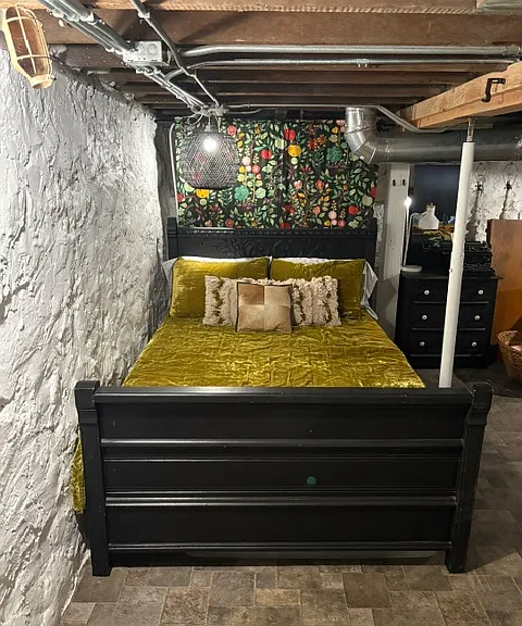 basement/ nook for additional bed