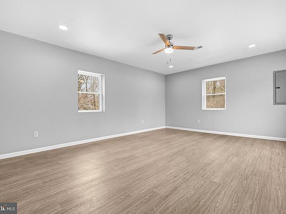 3rd image of 3720 Mount Pleasant Rd