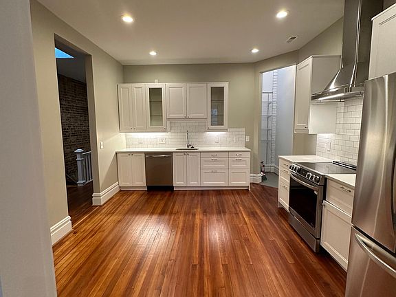 2nd image of 1205 Tower Grove Ave #2