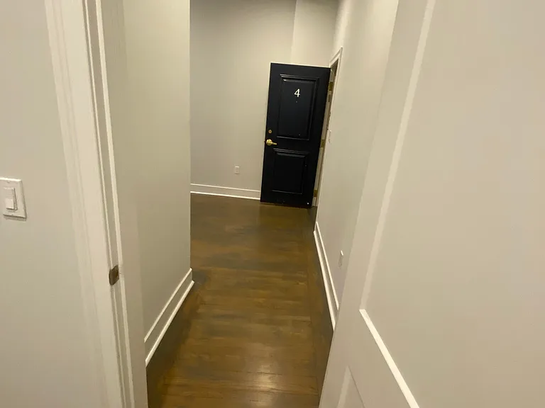 51 Queensberry St #4 — Photo 12
