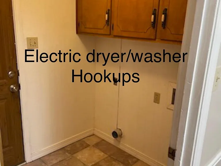 2617 Spruce Cir — Photo 13