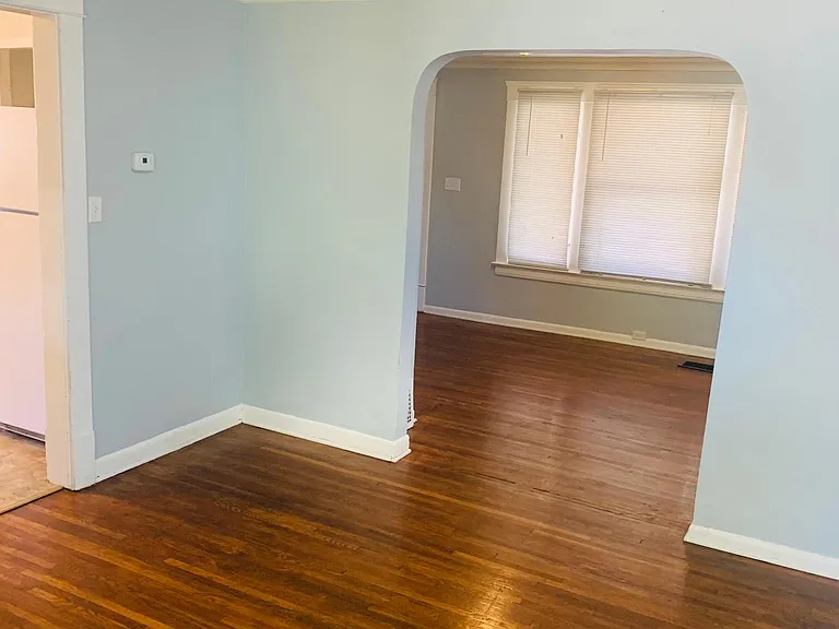 1347 Fry Ave — Photo 5