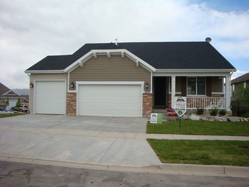 1st image of 181 E Cottage Cv