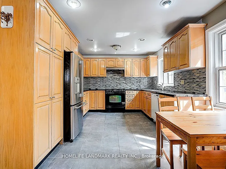 19 Stubbs Dr — Photo 9