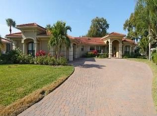 5408 Azure Way, Sarasota, FL 34242