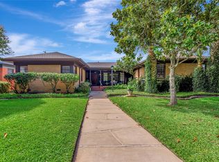 4316 Caduceus Pl, Galveston, TX 77550