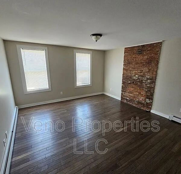 5 Marshall St #2 — Photo 4