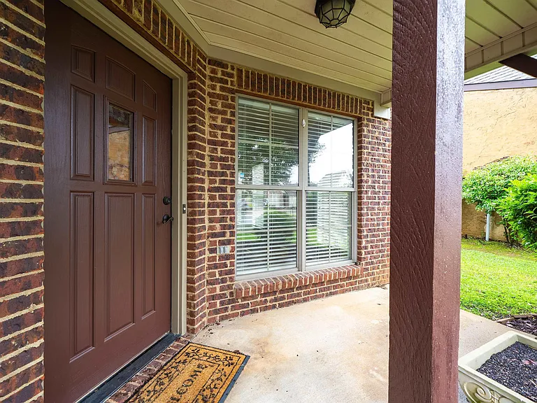 6062 Townley Ct — Photo 4
