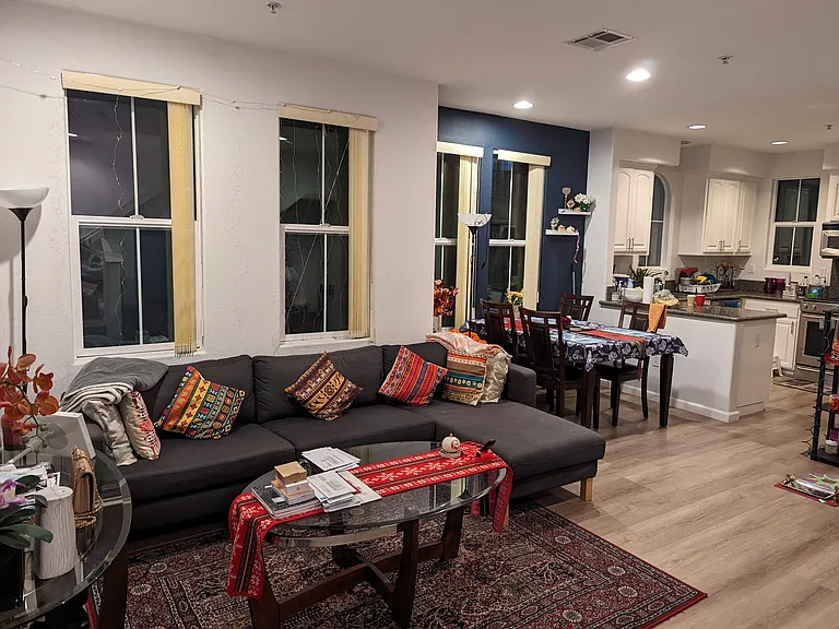 135 Parc Place Dr — Photo 2