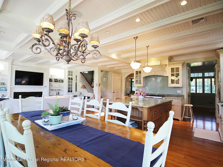 106 Stockton Blvd — Photo 7