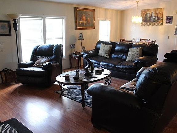 5th image of 18950 Frost Dr