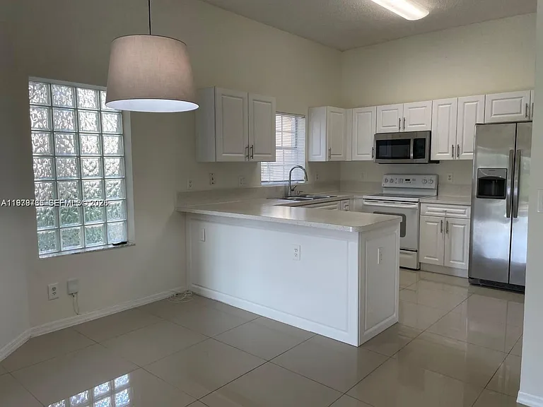 16309 Emerald Cove Rd #16309 — Photo 8