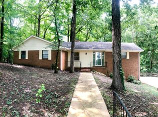 201 Clay Cir, Columbus, MS 39705