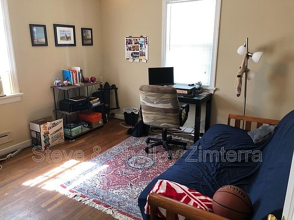 4th image of 3119 Hanover Ave #B