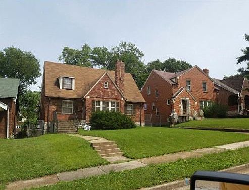 3rd image of 3676 Manola Ave