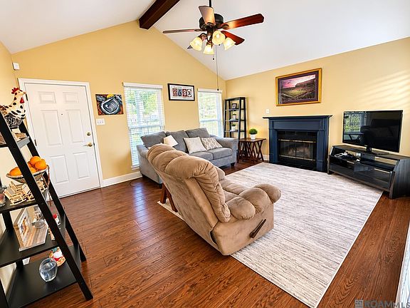 3rd image of 2054 Pecan Ridge Ave