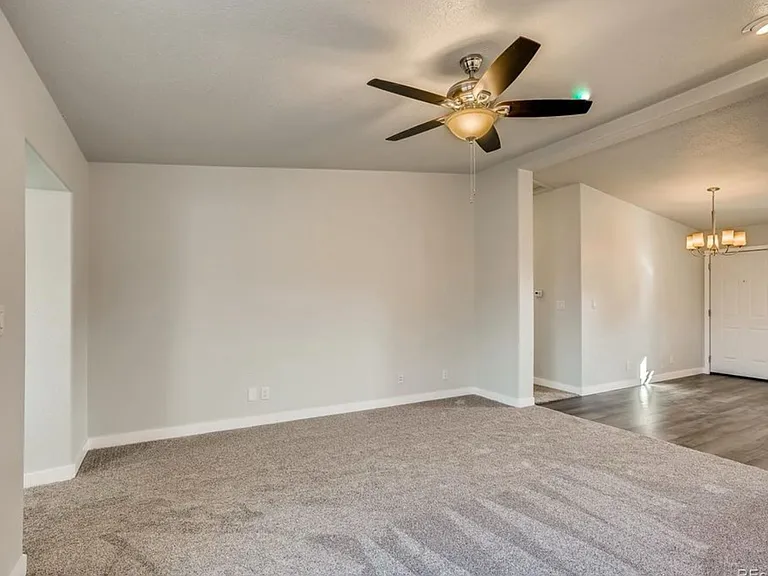 2503 Carriage Dr — Photo 4