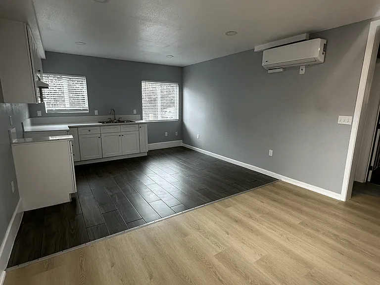 14719 S. Berendo Ave — Photo 4