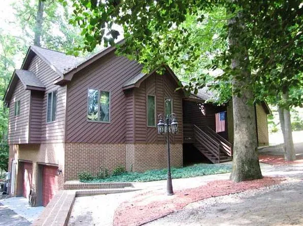 6993 Tracey Ct, Gloucester, VA 23061