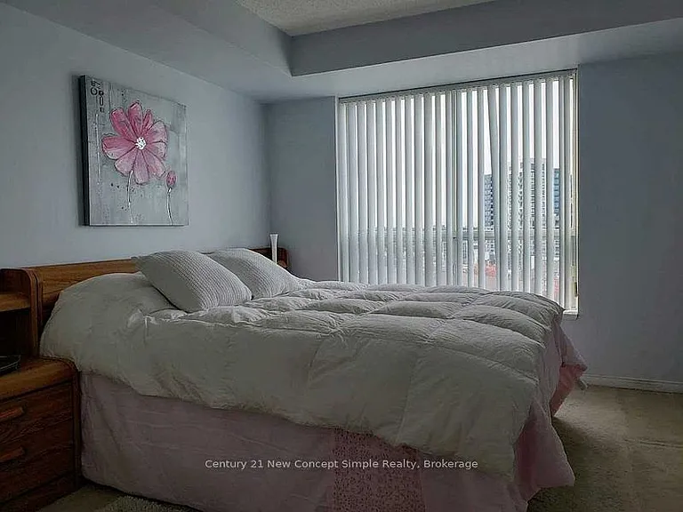 51 Baffin Ct #716 — Photo 7