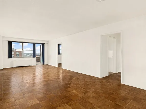 7031 108th St APT 14H, Flushing, NY 11375